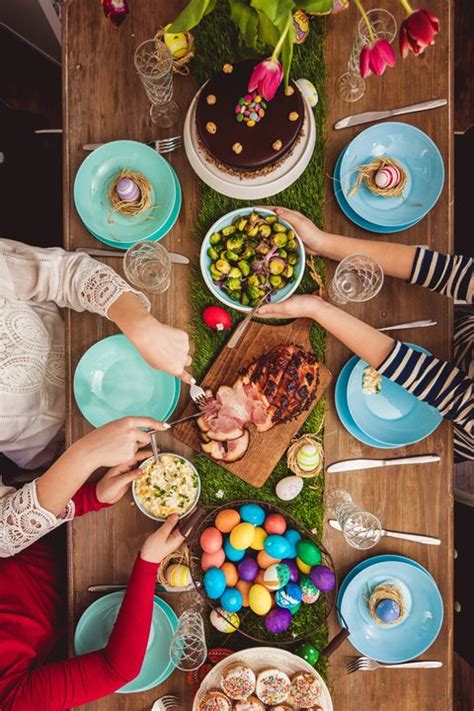 May the risen christ, our lord and savior, be our guest as we celebrate his resurrection with this easter sunday dinner. 20 Best Easter Prayers - Inspiring Easter Blessings
