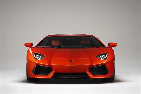 2012 Lamborghini Aventador Specs Price Mpg And Reviews