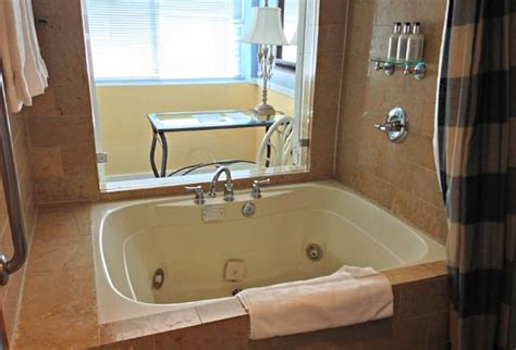 California Hot Tub Suites Hotels With Private In Room Whirlpool Tubs