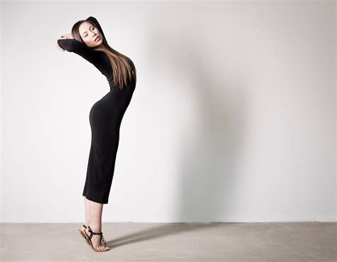 Women Model Stretching Arched Back Slim Wallpaper Girls