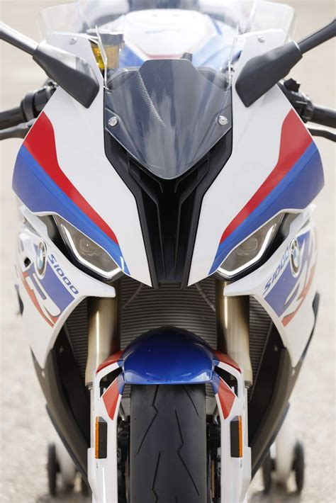 Added to this is the constant balance between reason and unreasonableness. Nova BMW S 1000 RR 2020 chega ao Brasil: preço R$ 91.950 ...
