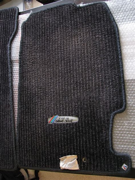Although mechanical maintenance is vital for keeping your ride in great shape for years to come, it's only part of the story. RARE!!! EG2 CR-X Del Sol JDM Floor Mats - Honda-Tech ...