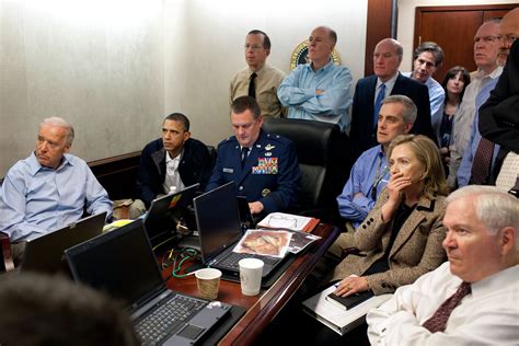 Trumps Baghdadi Raid Situation Room Photo Has One Big