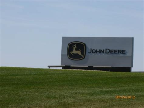 John Deere Tractor Works Factory Tour Waterloo All You Need To Know