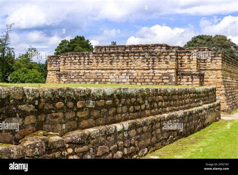 Ruinas mayas en Iximche Guatemala Fotografía de stock Alamy