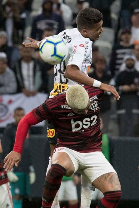 Os últimos jogos do timão na copa do brasil: Pedrinho durante jogo contra o Flamengo, na Arena Corinthians