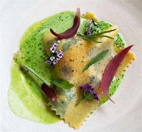 Eat at Michelin Restaurants in Barcelona - Barcelona Vibes