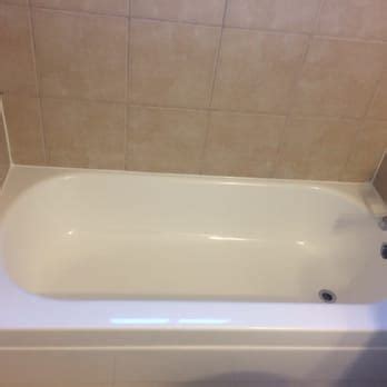 Homeadvisor's bathtub refinishing cost guide gives average prices to glaze, resurface, enamel or paint a tub. Reviews Bathtub Refinishing click http ...