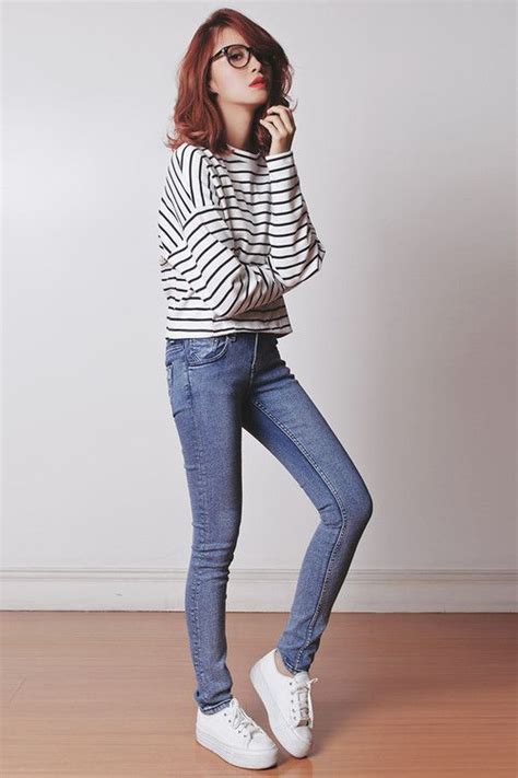 Inspirasi Memakai Skinny Jeans Ala Cewek Korea Bagian CewekBanget