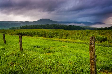 Everything You Need To Know About The Cades Cove Visitor Center