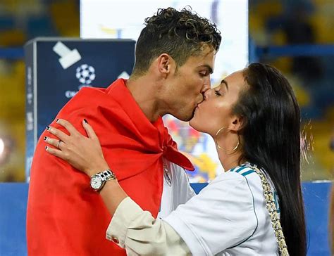 Cristiano Ronaldo Finally Engaged To Long Term Girlfriend Georgina Rodriguez Kenya News Ke