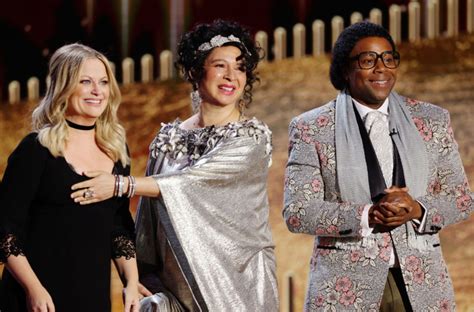 All you need is the reddit mobile app and create a vault to claim your moons. Golden Globes: Maya Rudolph & Kenan Thompson Crash ...