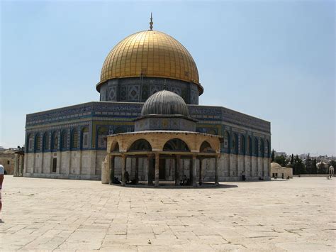 Every day at the dome's summer camp features a wide range of group activities, focused on everything from athletic movement to creative exploration. List of celebrated domes - Wikipedia