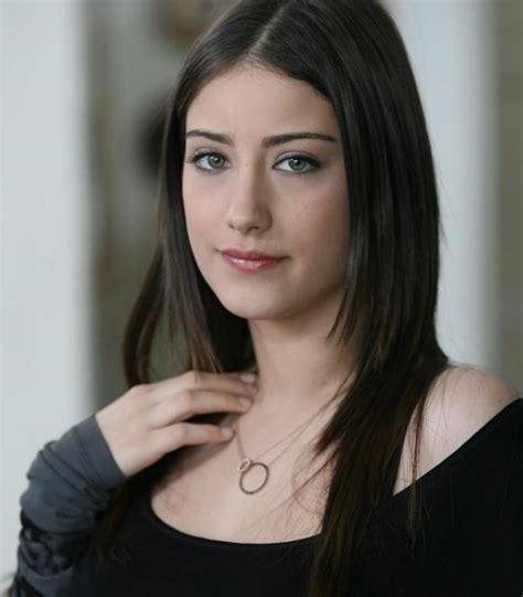 Hazal Kaya Kimdir Kaç Yaşında ve Nereli