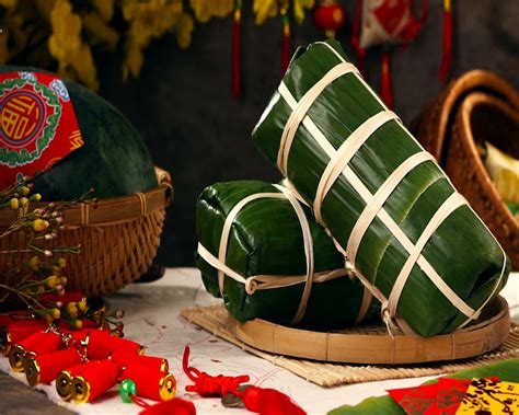 Đây là ngày lễ lớn nhất trong năm của người việt với vô vàn các phong tục, tập quán, văn hóa phong phú được các thế hệ tiếp nối và lưu giữ, phát huy. Món Ăn Truyền Thống Trong Mâm Cơm Ngày Tết Miền Bắc Việt Nam