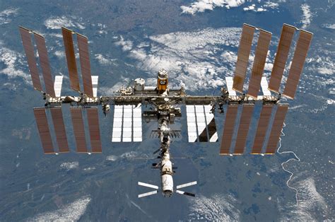Space International Space Station Wallpapers Hd Desktop And Mobile