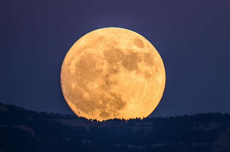 Catch This Weeks Supermoon Biggest And Brightest Of Year
