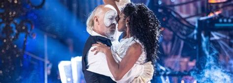 Strictly Come Dancing Bill Bailey Crowned 2020 Winner Bbc News