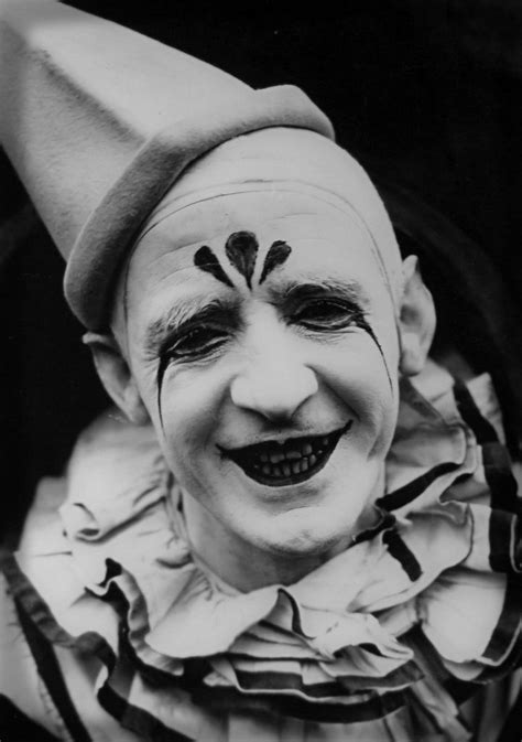 Clown002 Vintage Circus Vintage Clown Scary Clowns