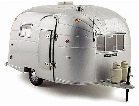 Aluminum Camper Silver Motor City 88101c 118 Scale Diecast Model