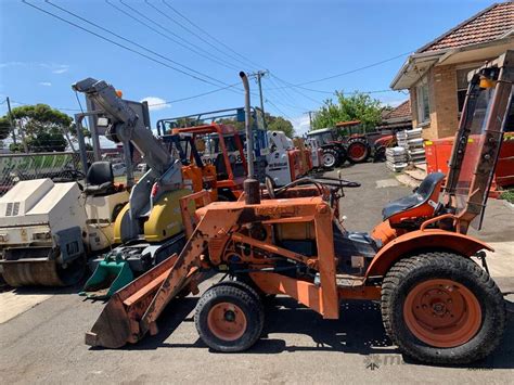 Used Kubota B7100 Hst Tractor Fel Buckets In Brooklyn Vic