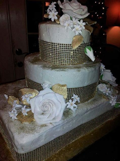 Ruby wedding anniversary 12 cupcakes birthday cake simple cake ideas desserts food decorating cakes tailgate desserts. Golden Anniversary Cake for a special couple. (With images ...