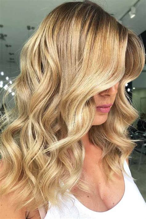 Gentle And Rich Honey Blonde Hair Color To Add Some Sweet Shine To Your