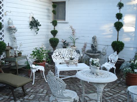 French Beauty Mark French Garden Patio