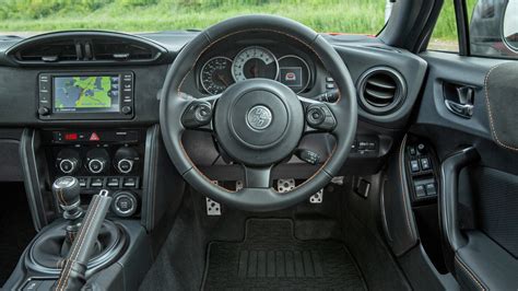 Toyota Gt86 Interior Layout And Technology Top Gear
