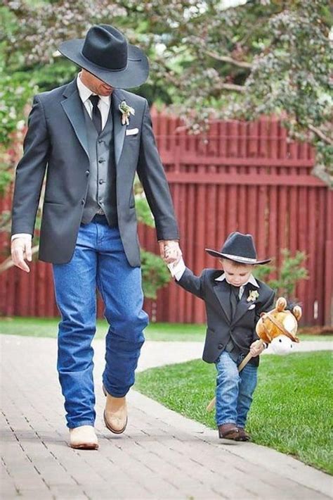 Jedes hochzeitskleid ist einmalig und nur für sie gemacht. Western weddings attire western weddings attire westliche ...