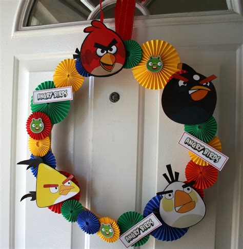 These angry birds party ideas include easy food and decoration ideas which ensures that your party planning will be super simple. My Creative Ink: Angry Bird Party Decorations