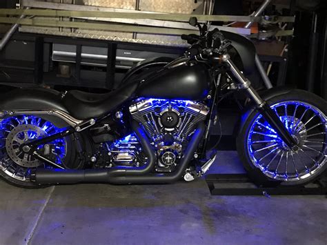 Read on to learn more about this drag bike and visit us for a test ride. 2015 Harley-Davidson® FXSB Softail® Breakout® (Gun metal ...