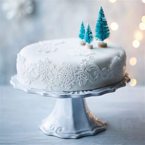 First and foremost, christmas is around the corner and i still get as excited as a kid waiting for santa. Christmas Loaf Cake Designs - World S Best Fruit Cake ...