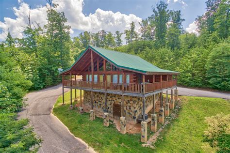 Majestic Sunrise A Pigeon Forge Cabin Rental