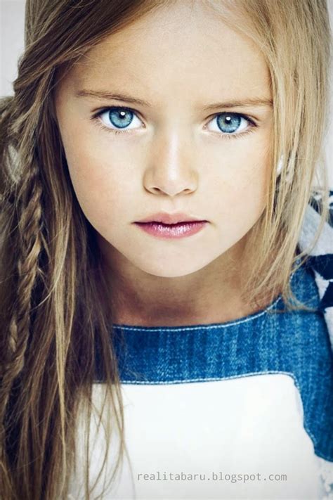 Foto Kristina Pimenova Model Cilik Rusia Yang Mendunia