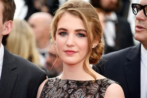 Hot Pictures Of Sophie Nelisse Which Will Make You Fall In Love With Her The Viraler