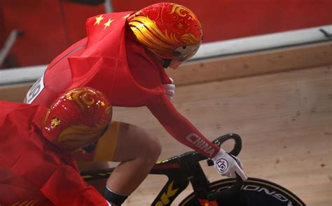 中国速度闪耀东京！钟天使和鲍珊菊夺中国自行车奥运史上第二金 新华网