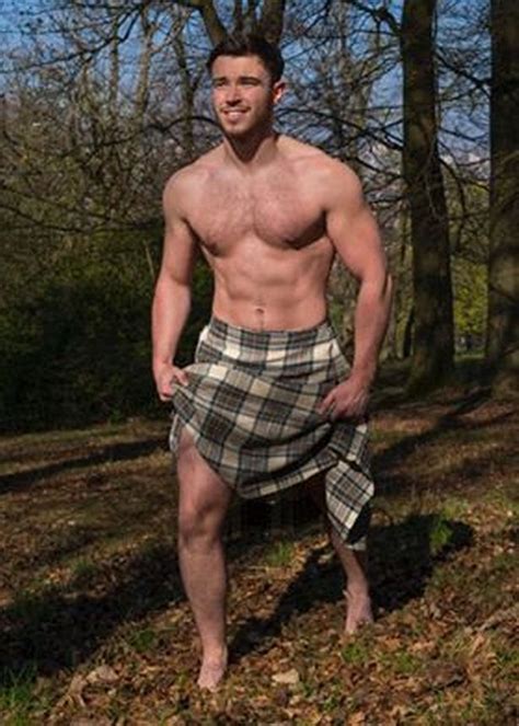 Pin On Guys In KILTS