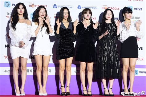 Stars Sparkle On Red Carpet For 9th Gaon Chart Music Awards Soompi