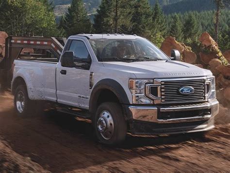 New 2022 Ford F450 Super Duty Crew Cab Reviews Pricing And Specs