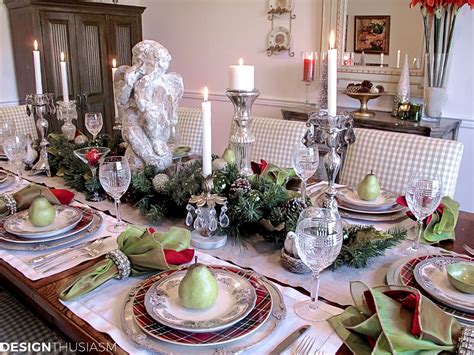 We bring you some of the unique & luxurious dinner setting ideas to make your christmas merrier than ever. Christmas Table Setting for a Unique Holiday Dinner