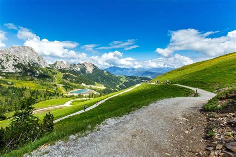 A Guide To Hiking In The Austrian Alps 10adventures