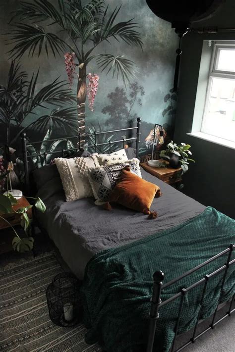 This Former ‘teenage Goth Made The Dreamiest Dark And Moody House On A