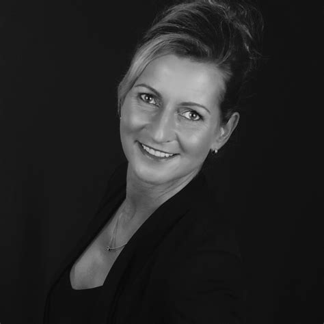 Janina Richter - VertriebsKommunikation + -Management ...