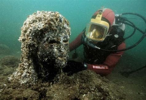 Heracleion Artifacts Heracleion Photos Lost Egyptian City Revealed After 1 200 Years Under