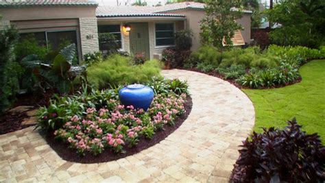 But don't underestimate their aesthetic potential. Do It Yourself Landscaping Ideas For Small Yards PDF