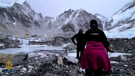 The Cure Doctors On Everest Investigating Intensive Care Youtube