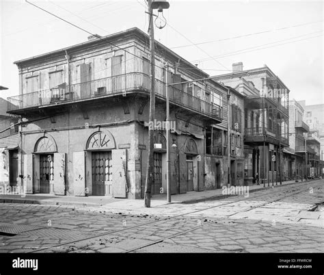 New Orleans Bar C1905 Na View Of The Old Absinthe House On The