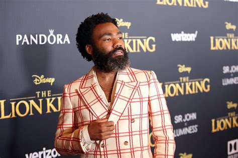 donald glover s lion king suit is your masterclass in 70s style