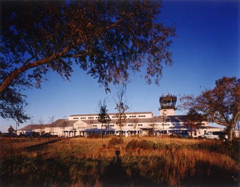 Marthas Vineyard Airport Terminal Fennick Mccredie
